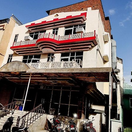 Oyo Hotel Apoorva Deluxe Τζαϊπούρ Εξωτερικό φωτογραφία
