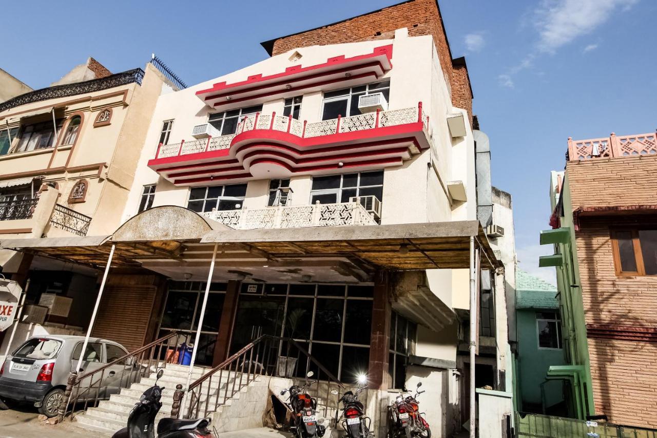 Oyo Hotel Apoorva Deluxe Τζαϊπούρ Εξωτερικό φωτογραφία