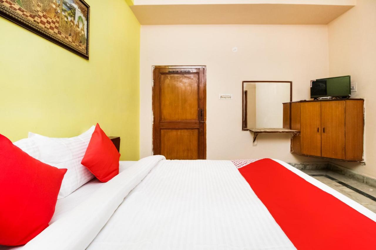 Oyo Hotel Apoorva Deluxe Τζαϊπούρ Εξωτερικό φωτογραφία