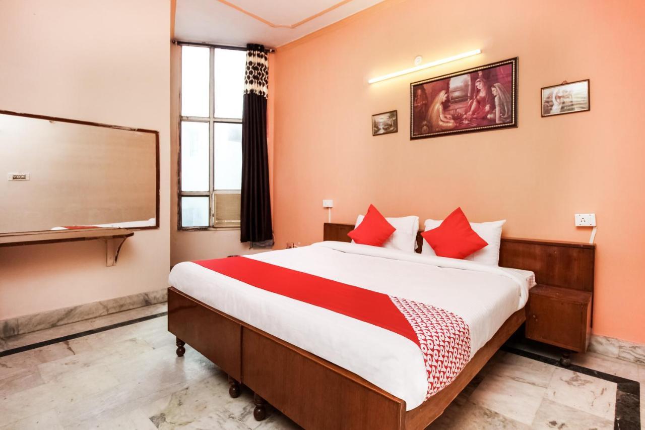 Oyo Hotel Apoorva Deluxe Τζαϊπούρ Εξωτερικό φωτογραφία