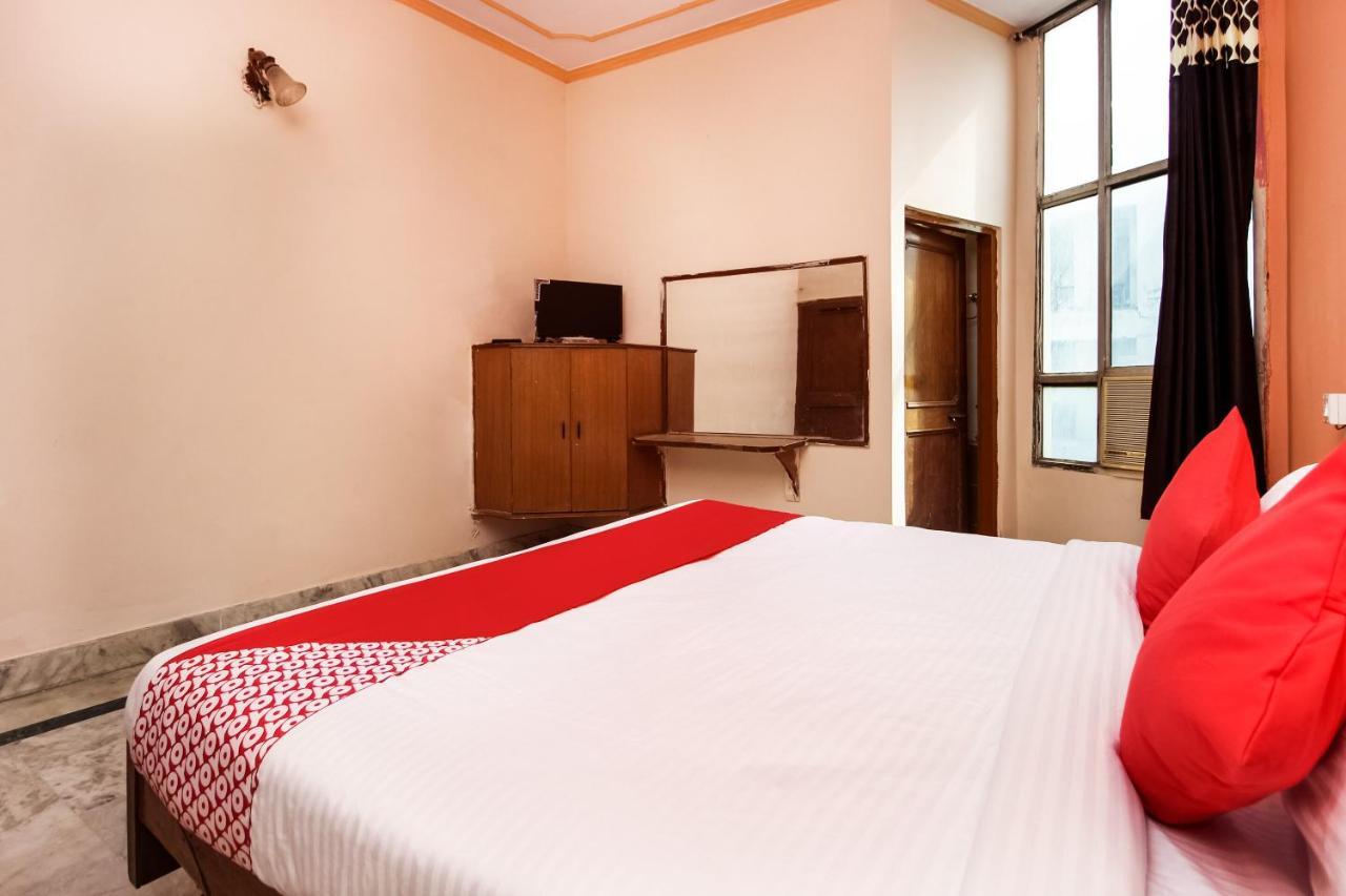 Oyo Hotel Apoorva Deluxe Τζαϊπούρ Εξωτερικό φωτογραφία