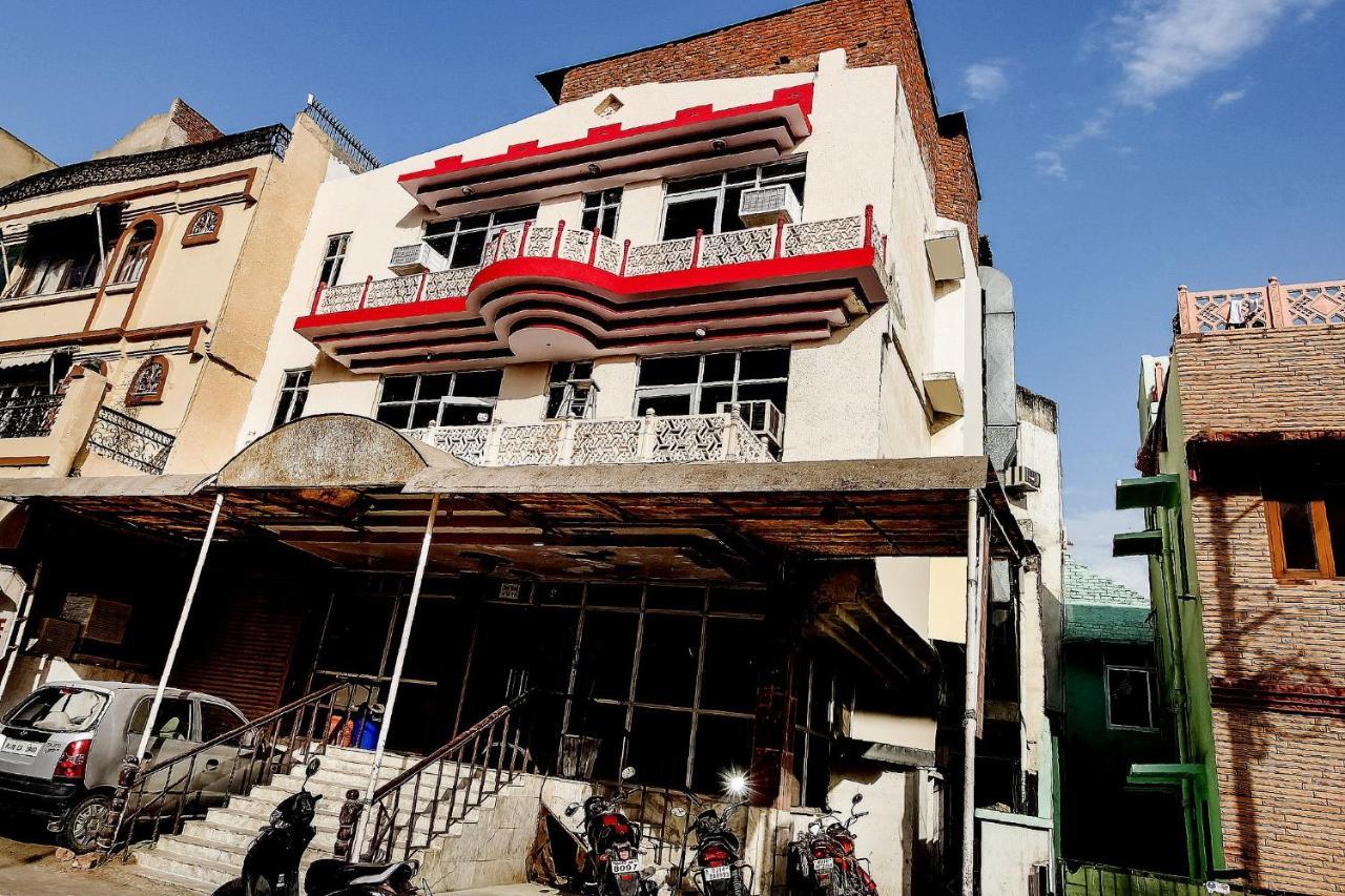 Oyo Hotel Apoorva Deluxe Τζαϊπούρ Εξωτερικό φωτογραφία